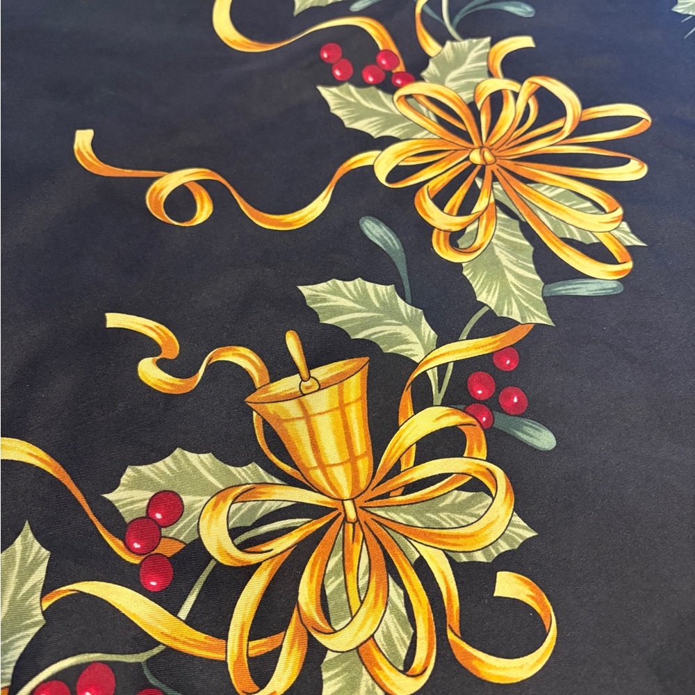 Oscar De La Renta Silk Holiday Scarf 34”X 34” Lovely! View 6